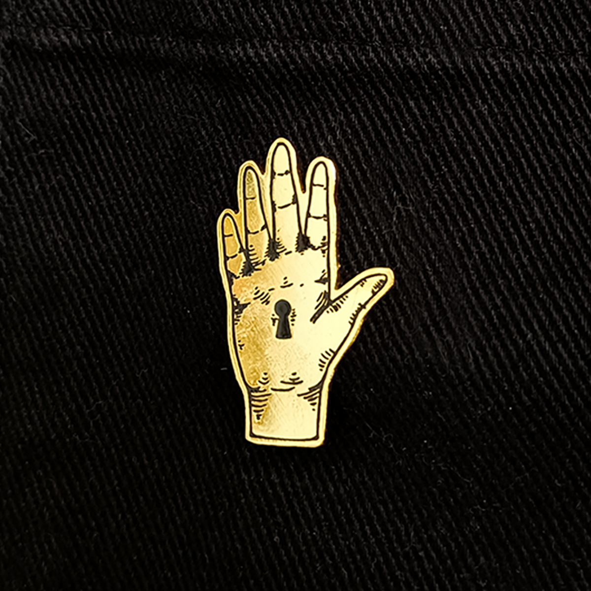 Pin Metálico Mano